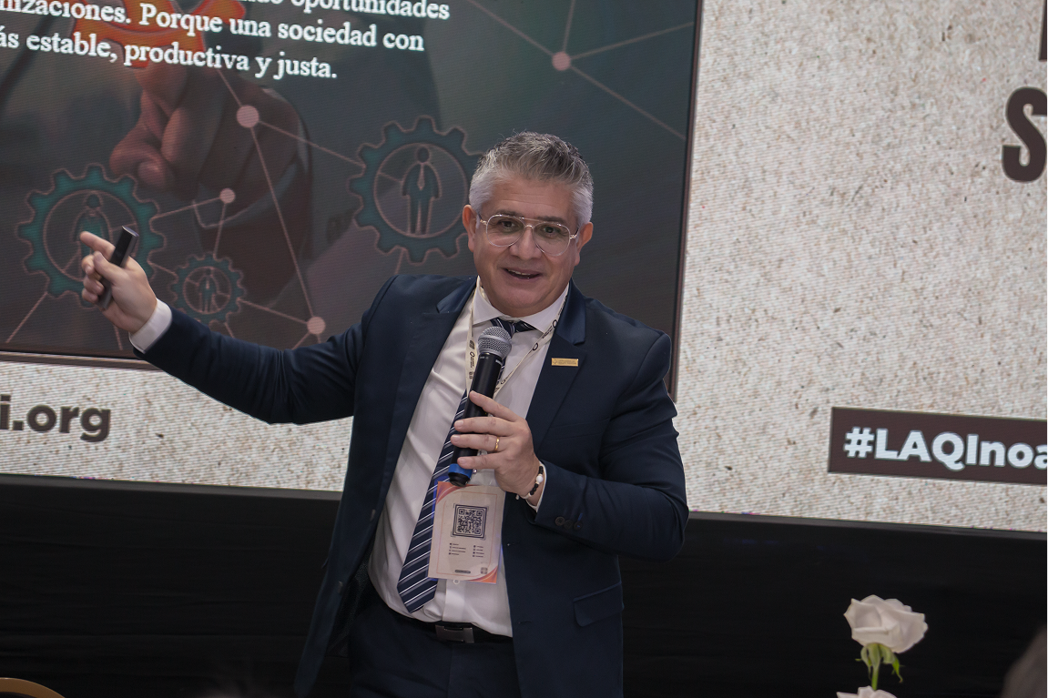 Conferencias (7)