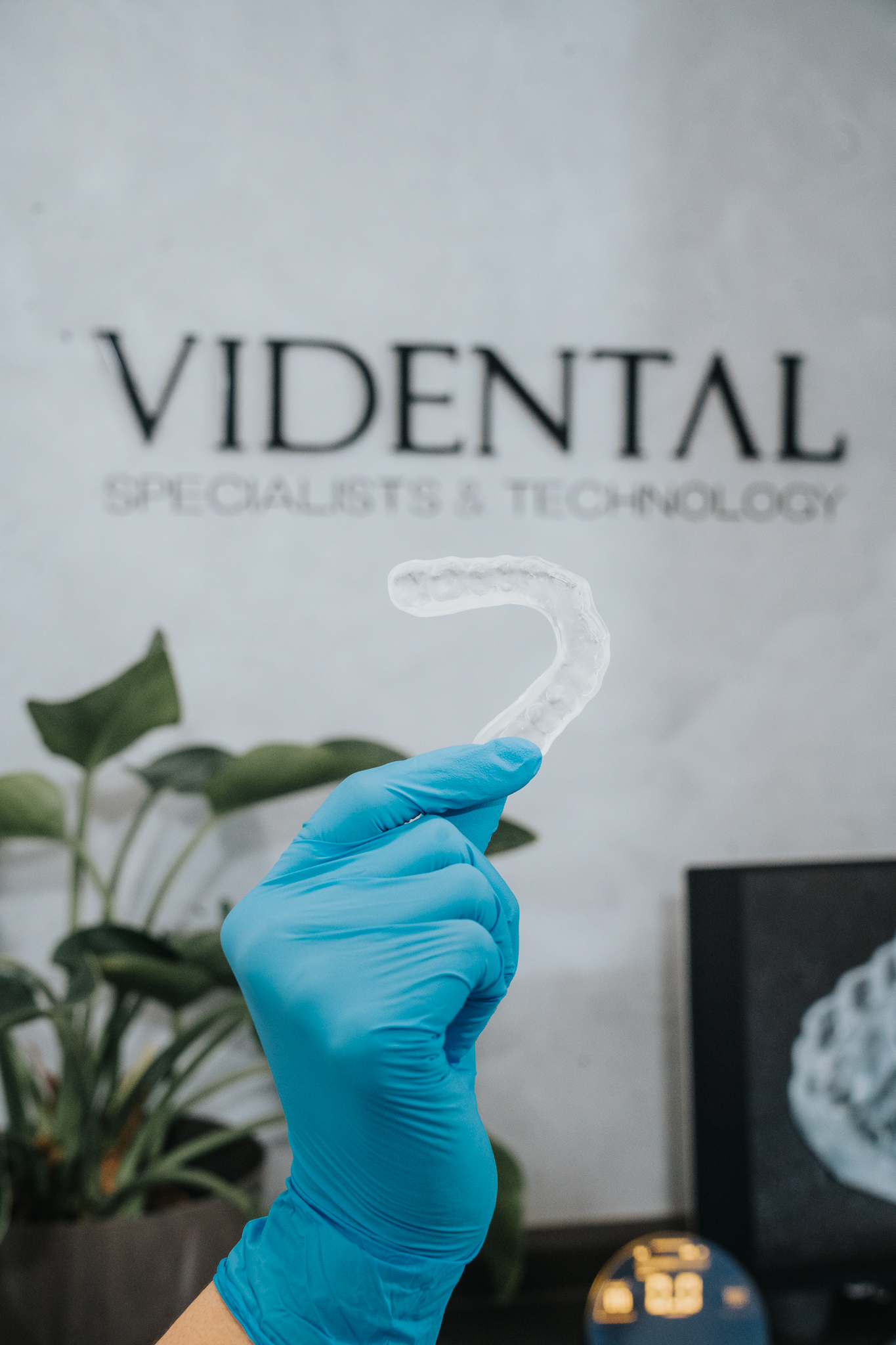 Ortodoncia Invisible: Más Allá de la Estética